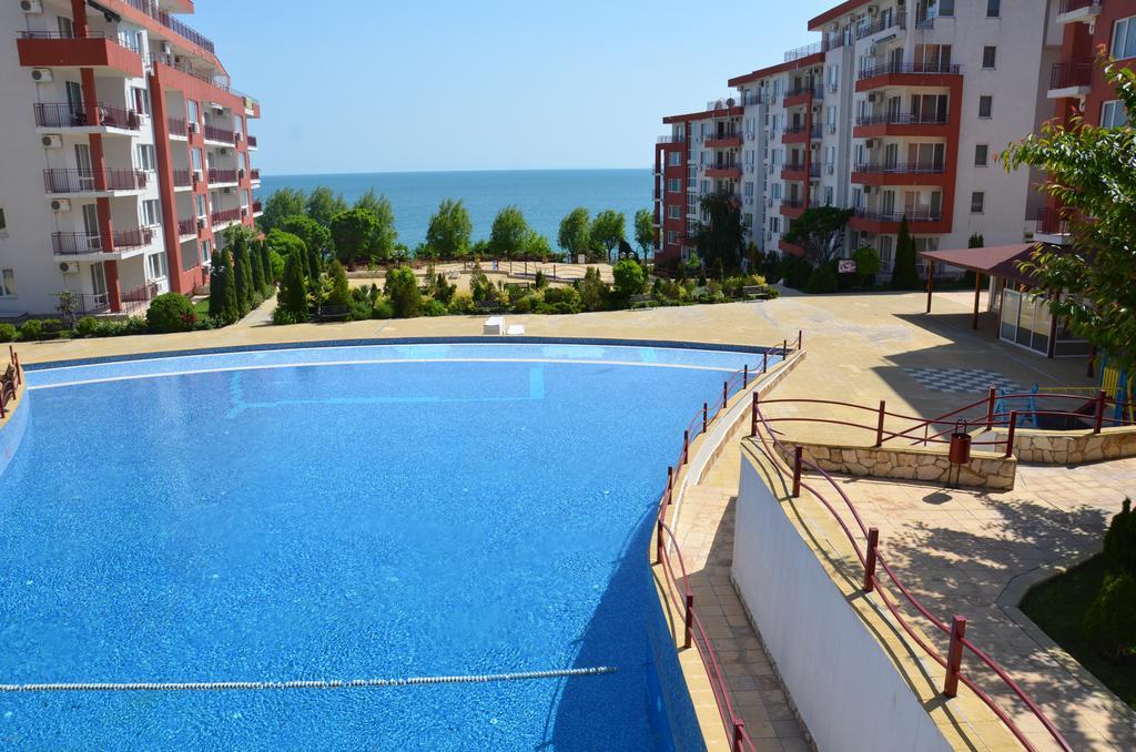 Single Private Apartments In Marina View Fort Beach Sveti Vlas Exterior photo